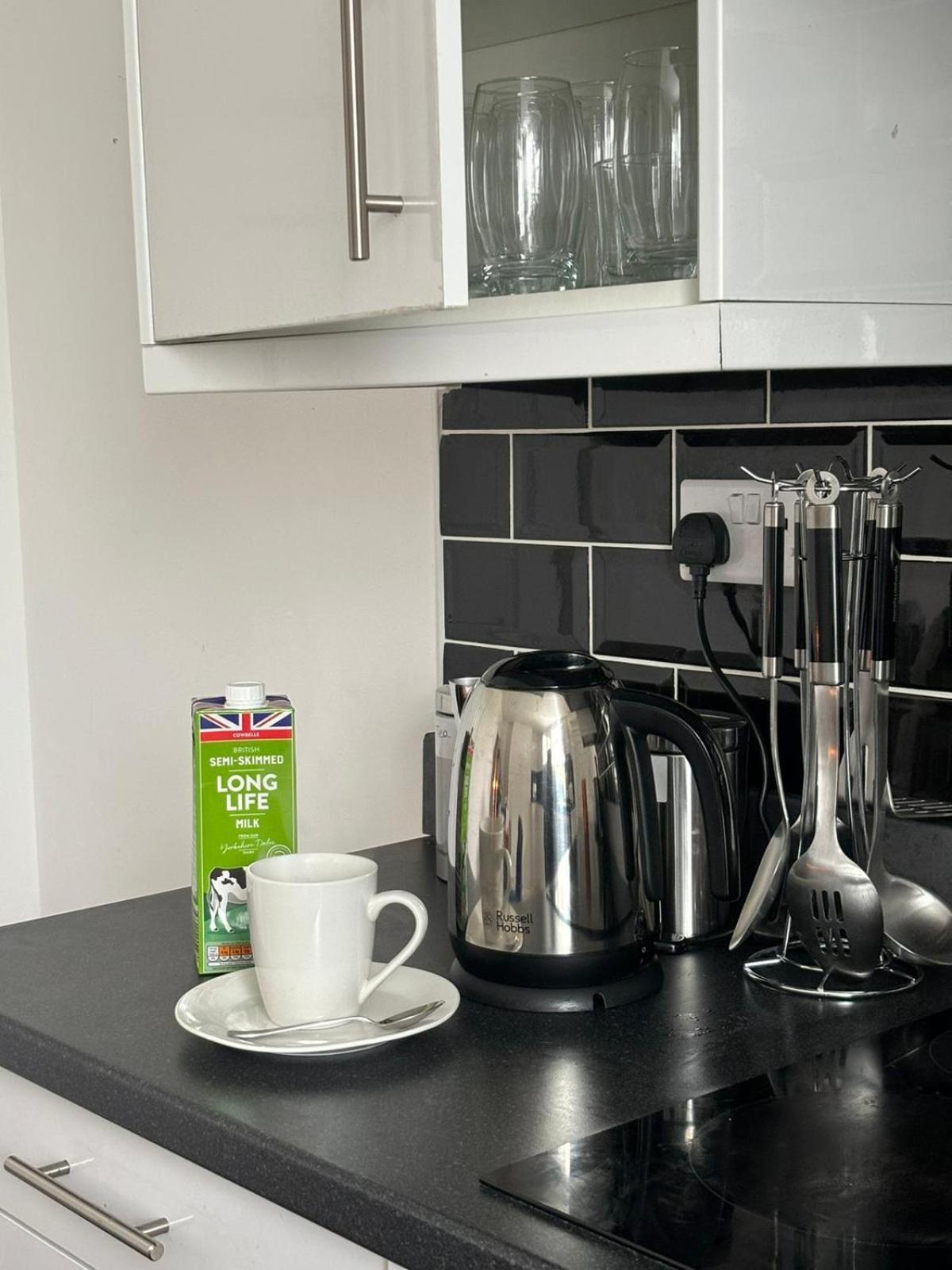 3-Bed Home From Home, Sleeps 6, Great For Contractors, Close To Gulliver'S Valley Theme Park, Free Parking, Hot Tub, Couple Retreat Sheffield Eksteriør bilde